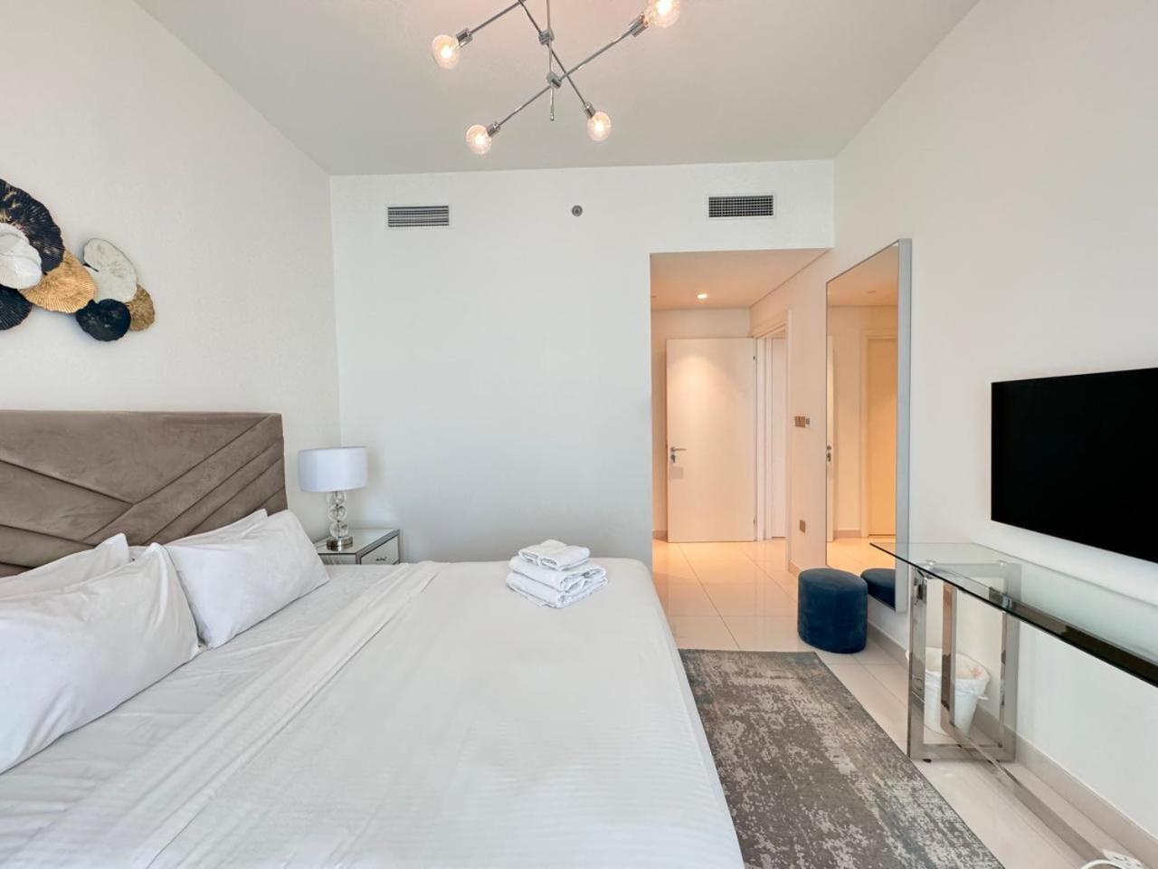 2br Modern Vista Emaar Beachfront Appartement