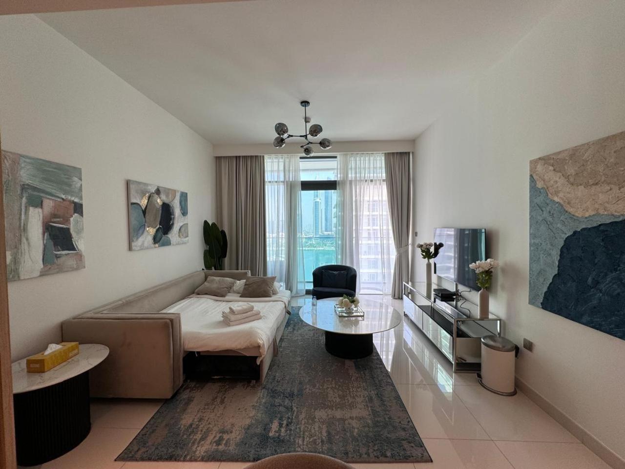 2br Modern Vista Emaar Beachfront * Dubaï