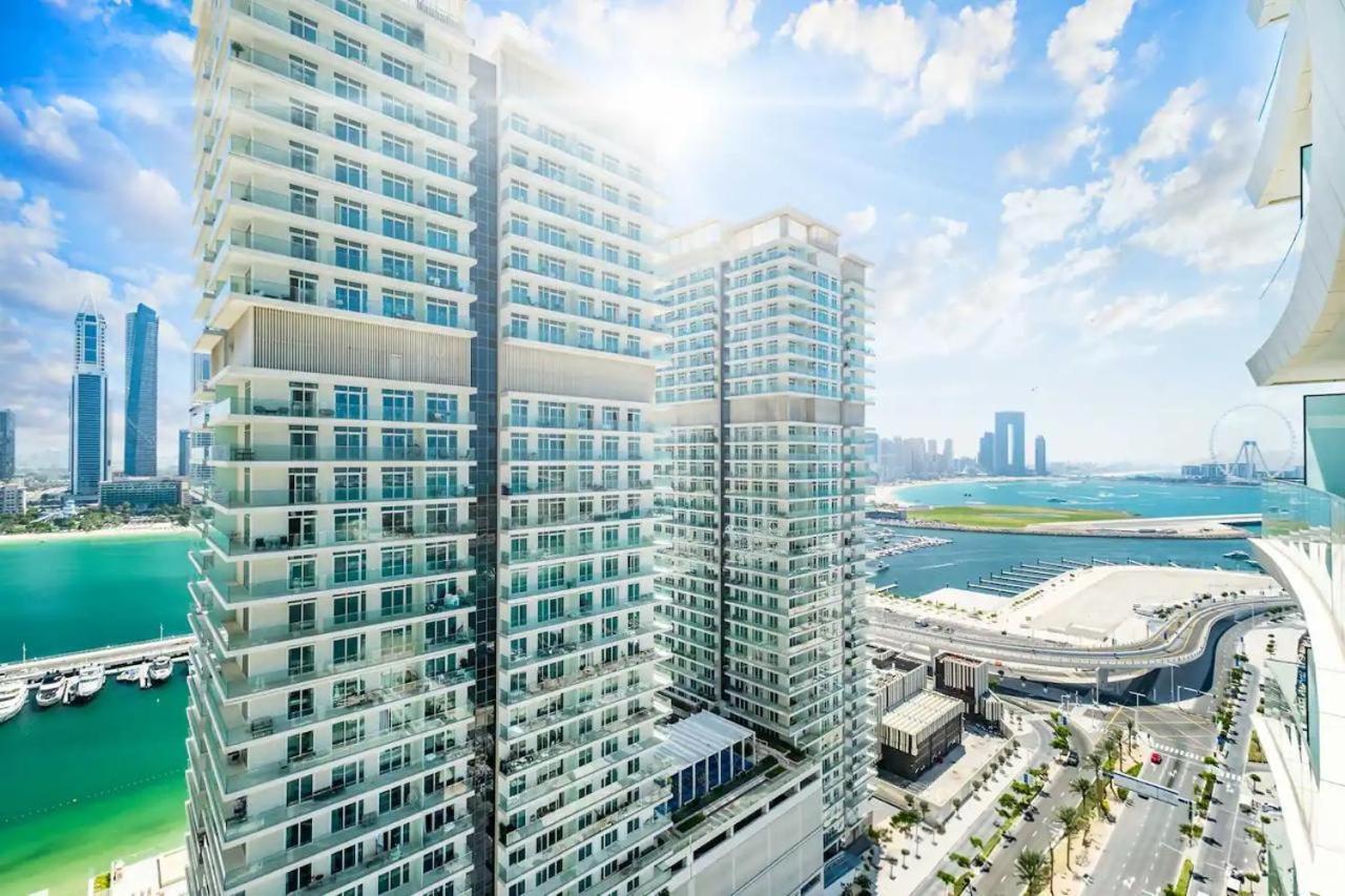2br Modern Vista Emaar Beachfront Dubaï