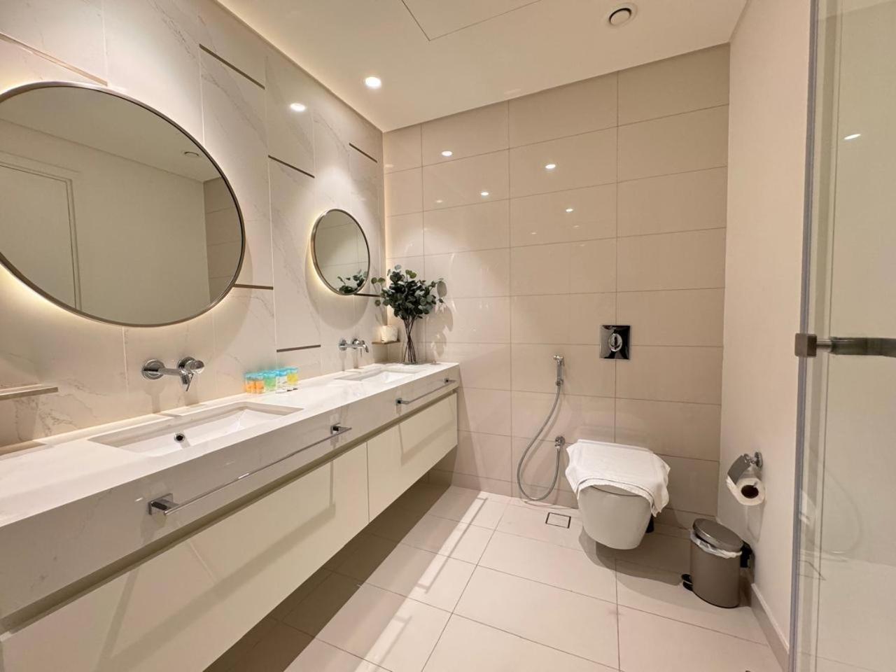 2br Modern Vista Emaar Beachfront Appartement *