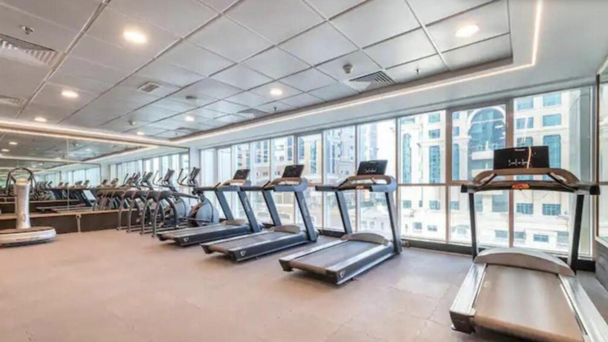 Spacious Upgraded & Elegant - 1br Apartment Dubai