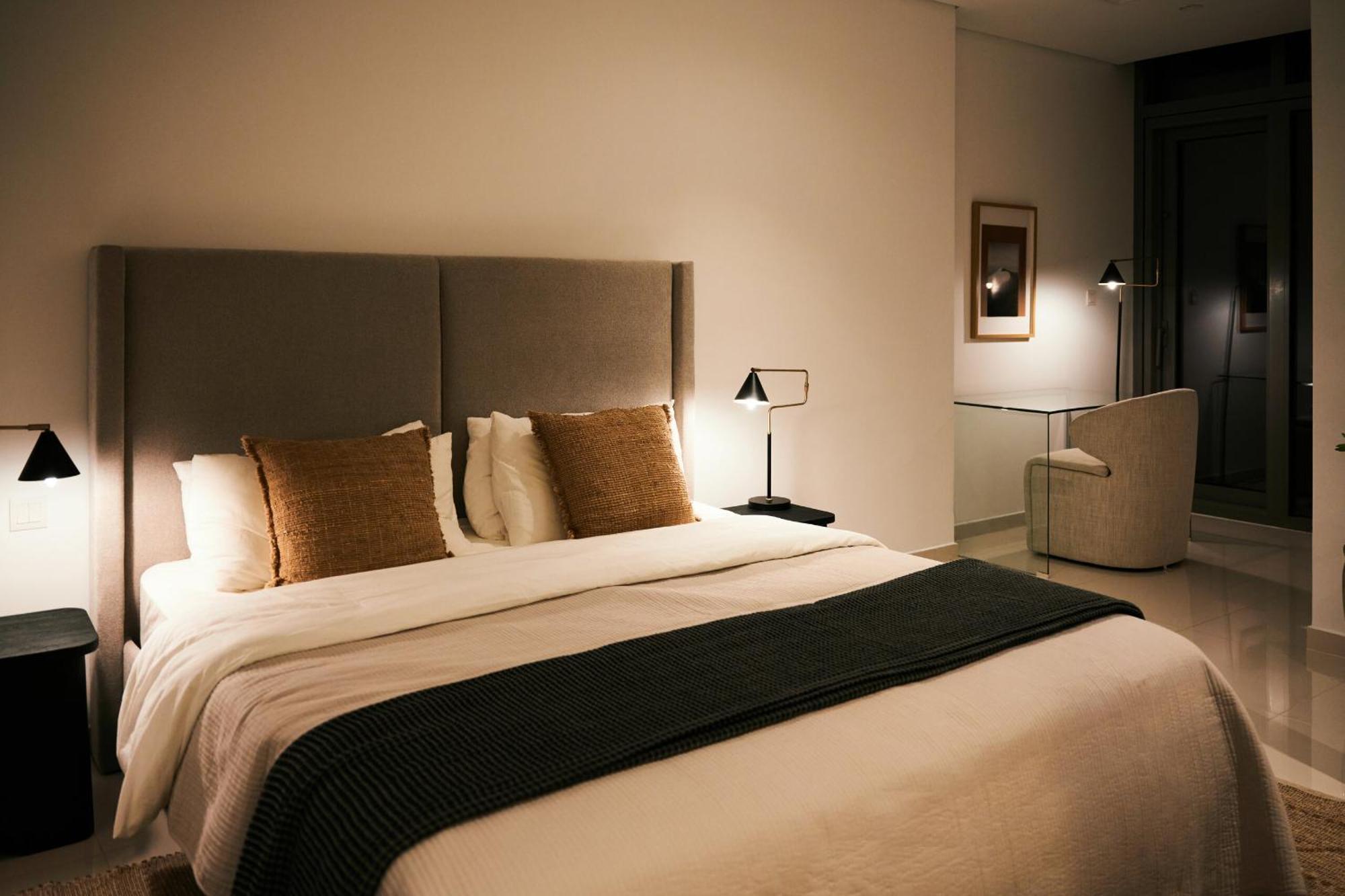 2bd Paramount Midtown - 6 Guests - Burj Views 64th Floor Infinity Pool, King Bed Appartement *