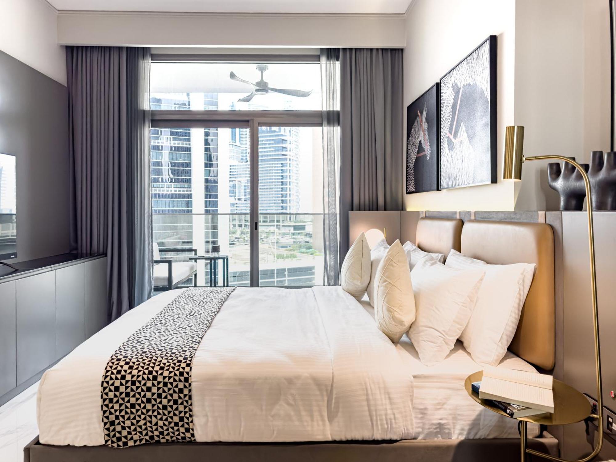 Select Stay-studio In Mag 318 - Minutes To Mall Dubai