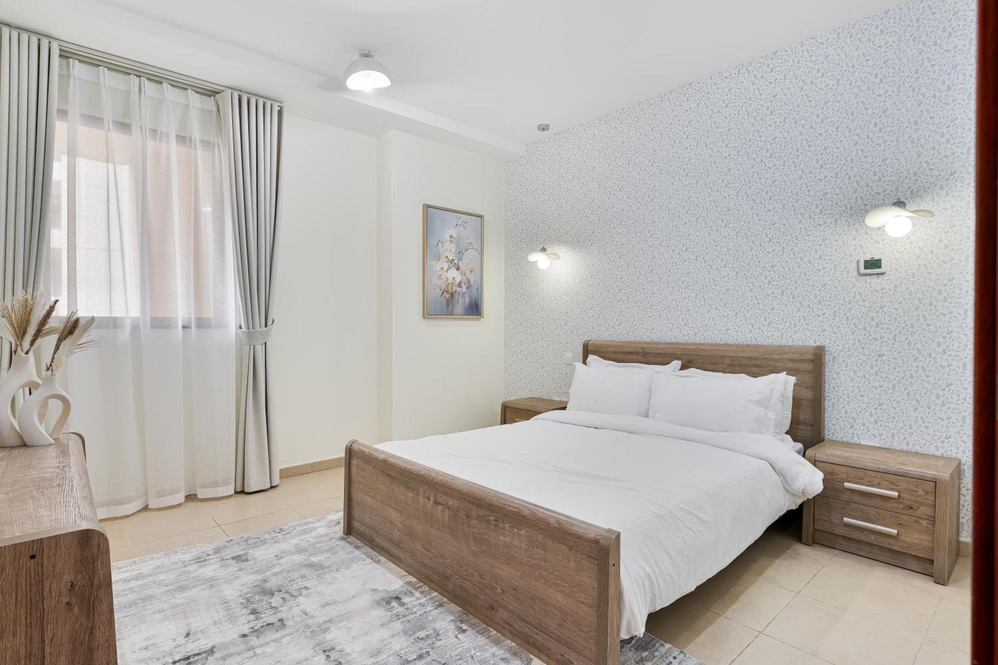 Savis Oceanfront Serenity And Marina Views Dubai