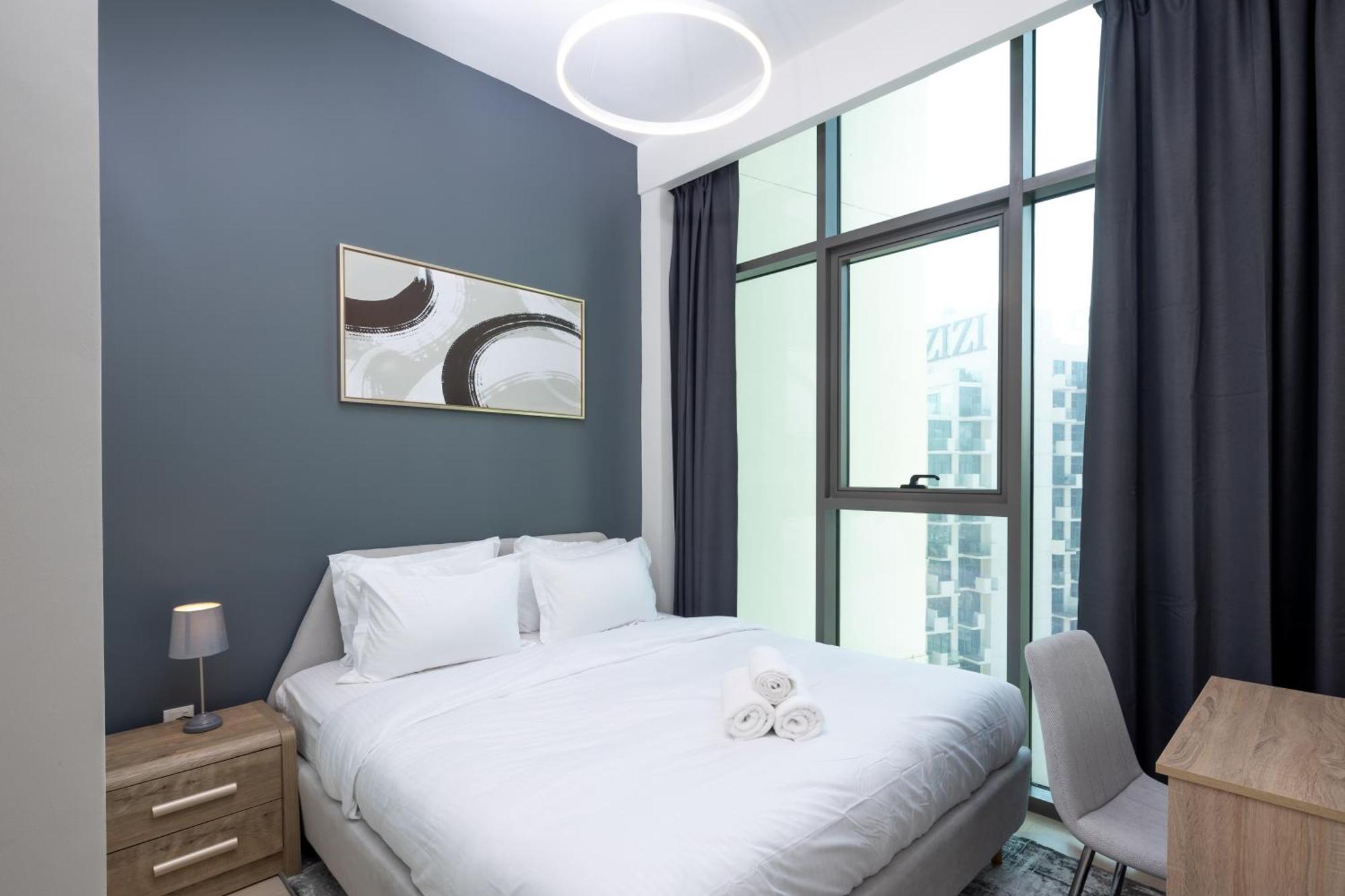 Modern Near Dxb Airport Sleeps 4