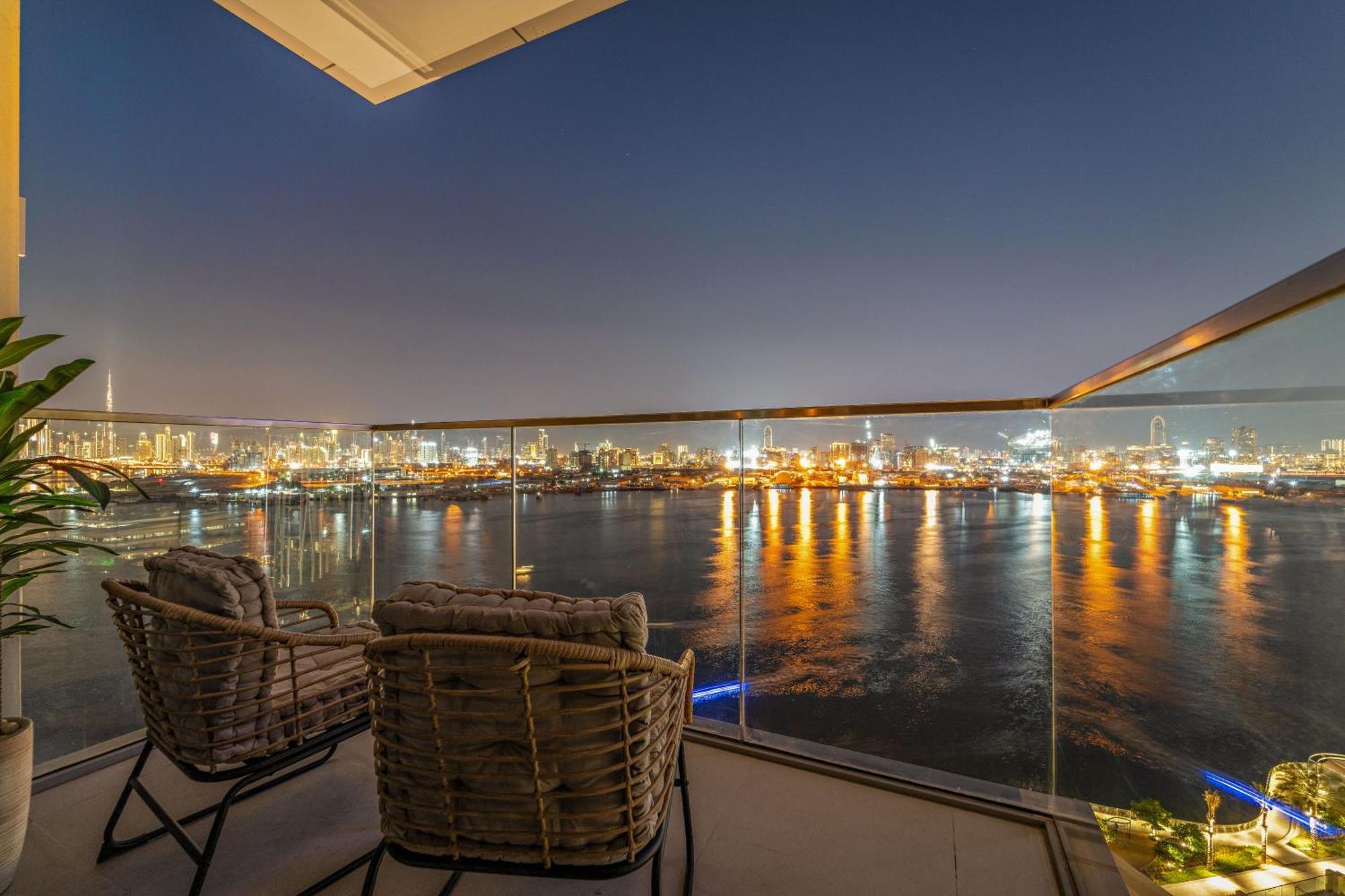 Appartement Cozy 1br With Balcony & Panoramic Creek Harbour Views *