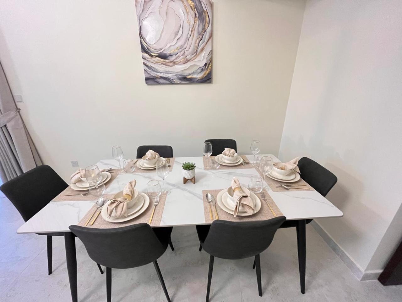 Boulevard 2 By Luxstay Homes *