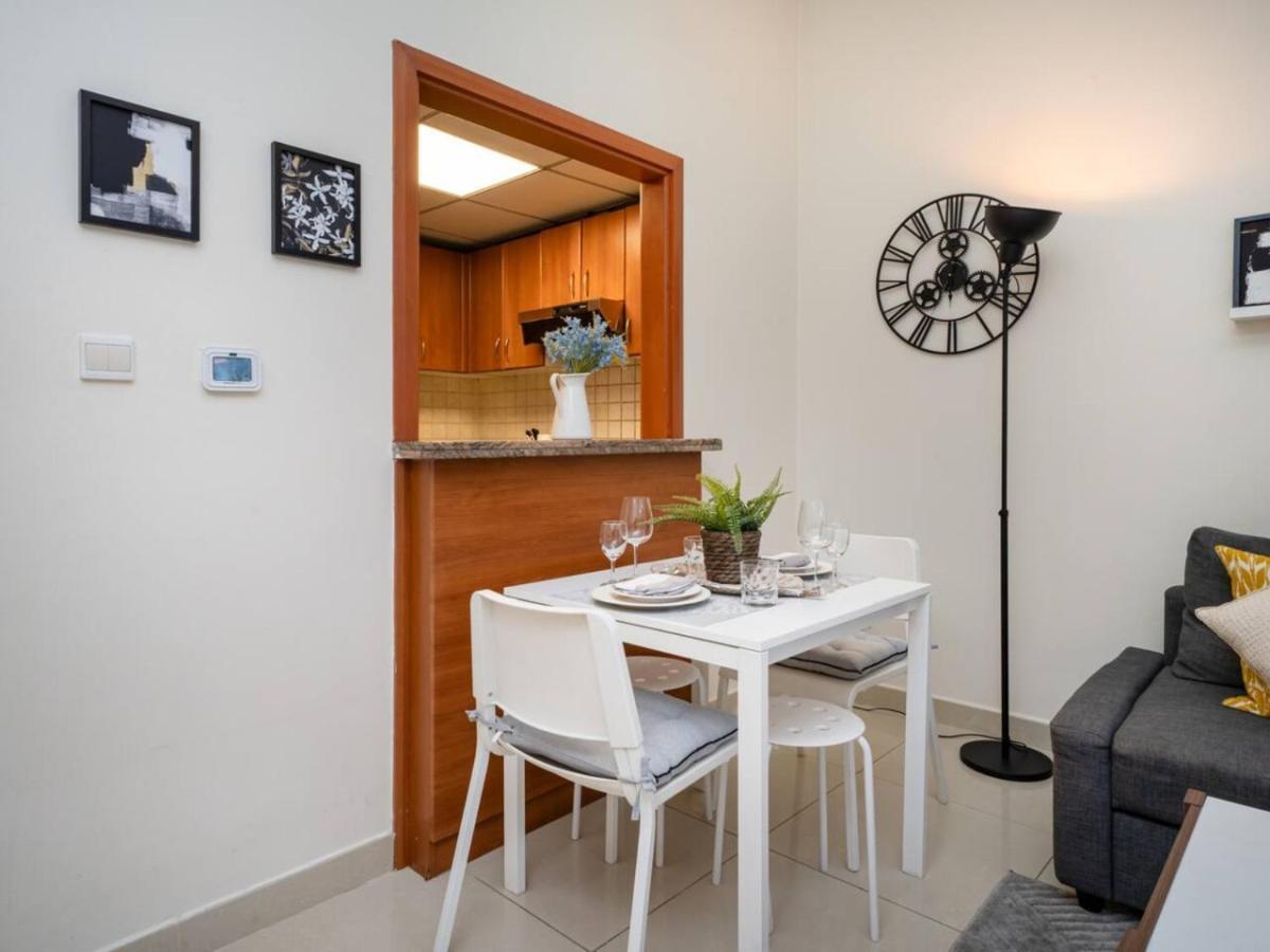 Appartement Marina 1 Bed With Direct Metro Access