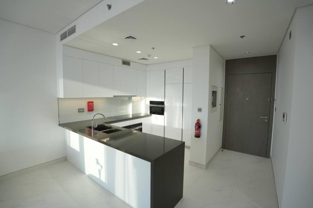 Lagoon-residence 11-district One Apartamento *
