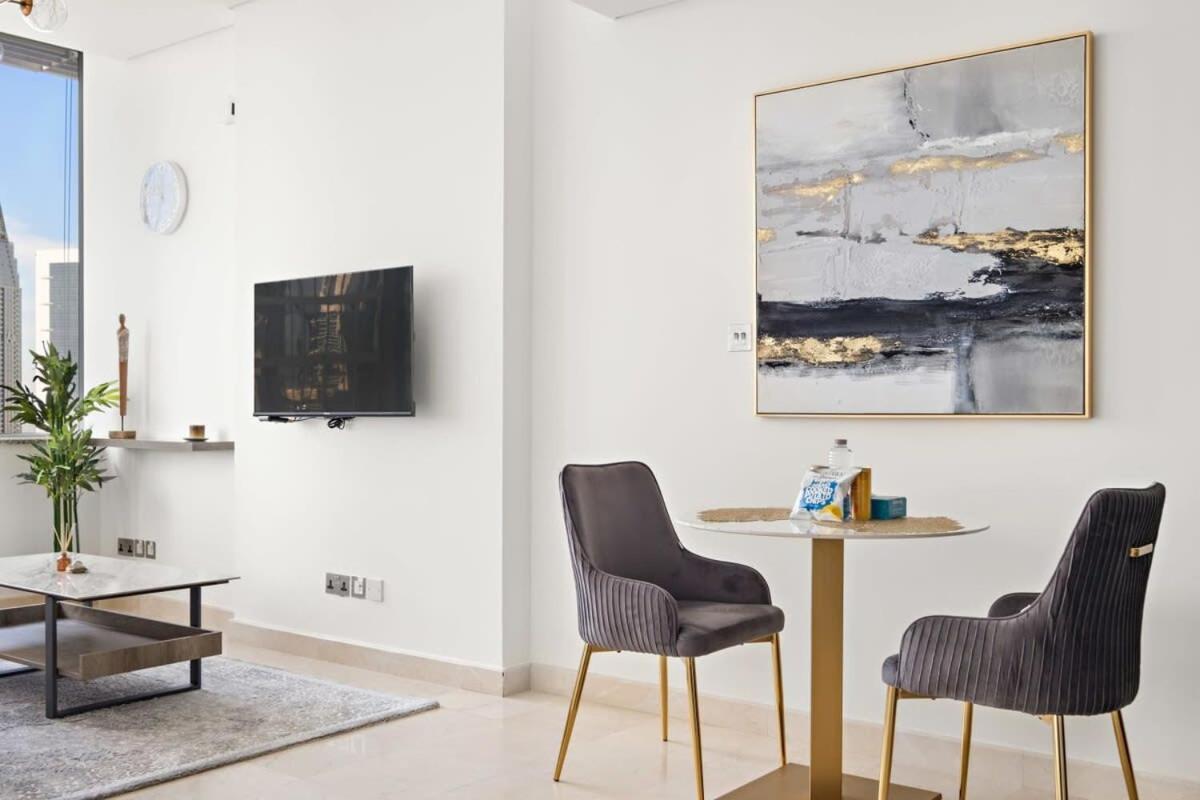 Silkhaus Luxurious L Sky Gardens L Difc Apartment