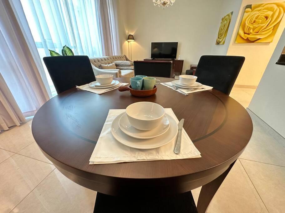 Apartamento Stunning 1-bedroom In The Polo Residence, Meydan