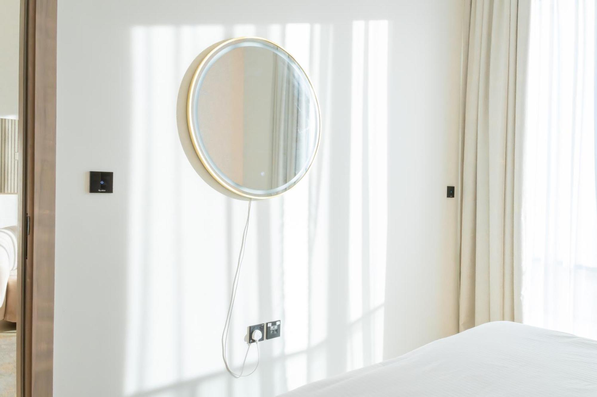 Luxe 1br 15mins-beach Infinity Pool -jumeirah Village Circle, Jvc ,dubai Apartment *