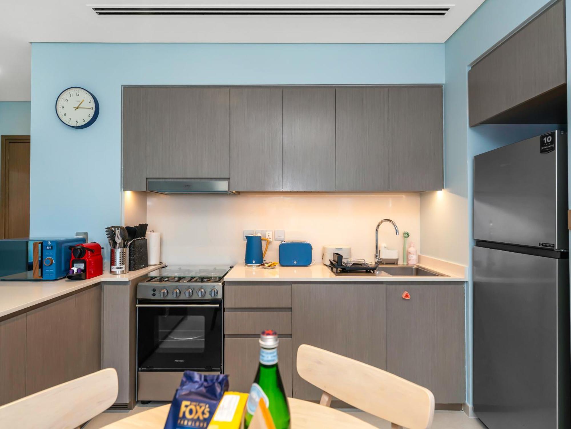 Grande Signature,1 Bdr, 4 Guests, Burj Khalifa Infinity Pool, Mall Dubai