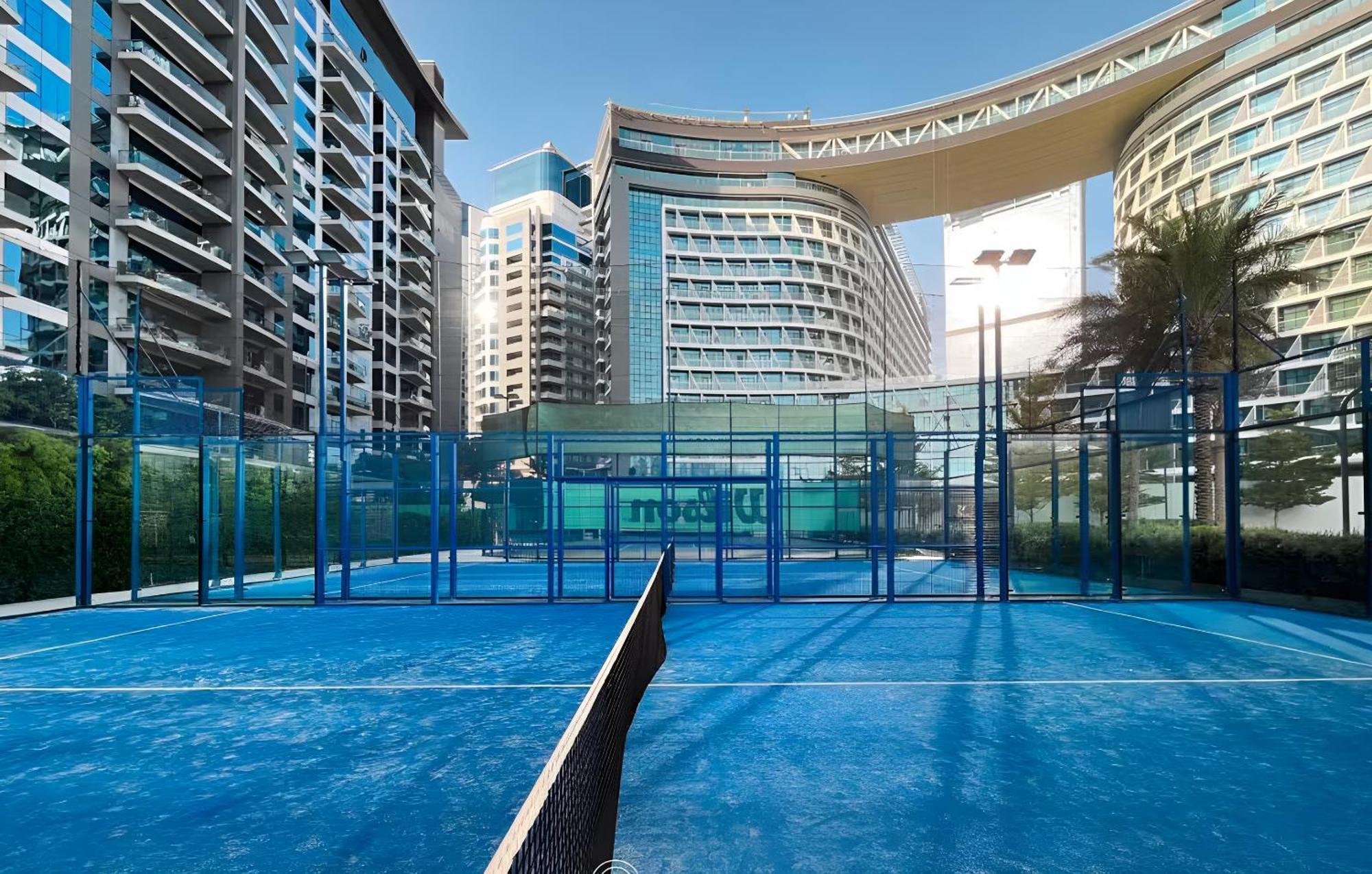 Palm Jumeirah - Private & Free Infinity Pool *