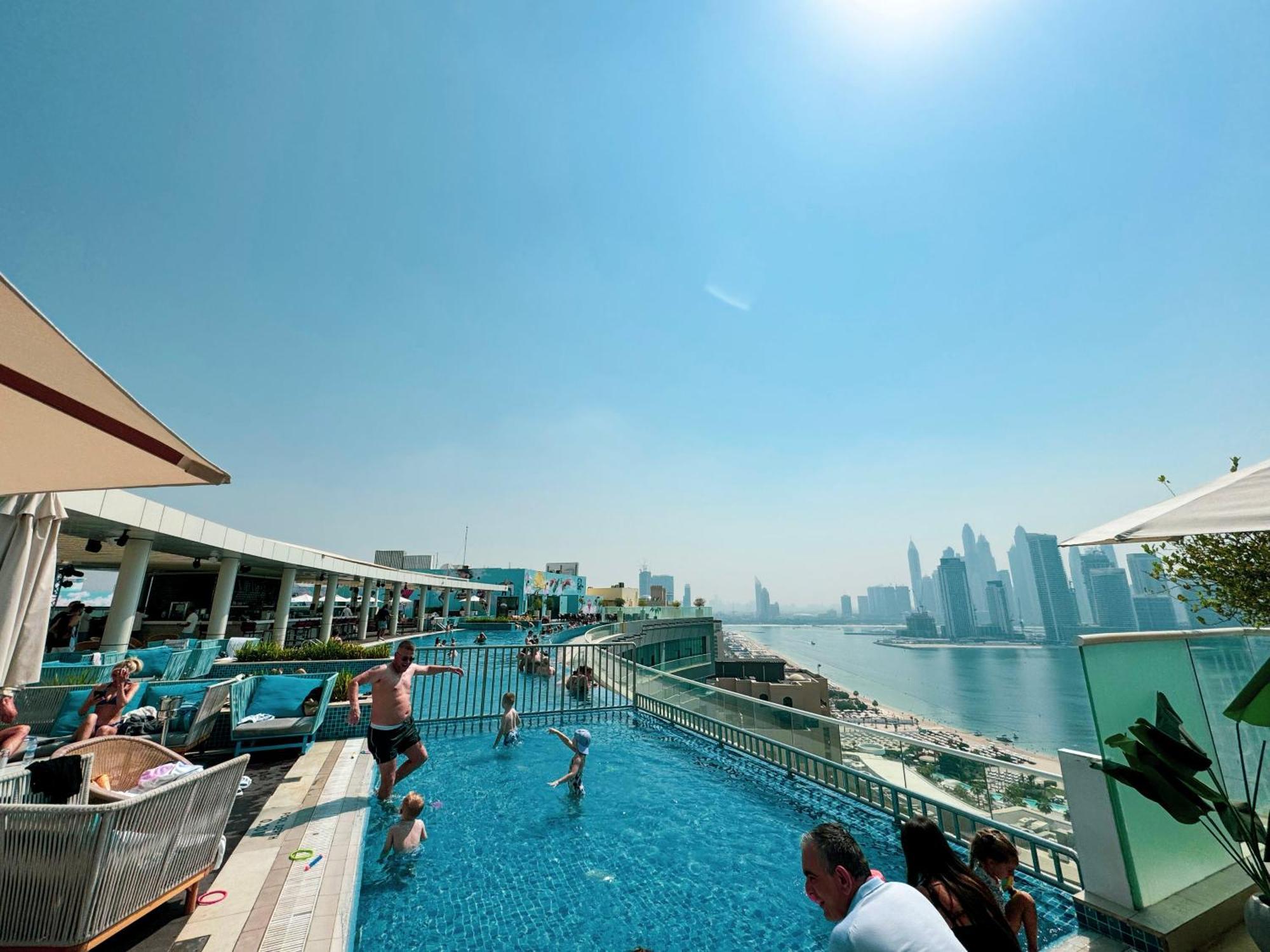 Palm Jumeirah - Private & Free Infinity Pool Dubai