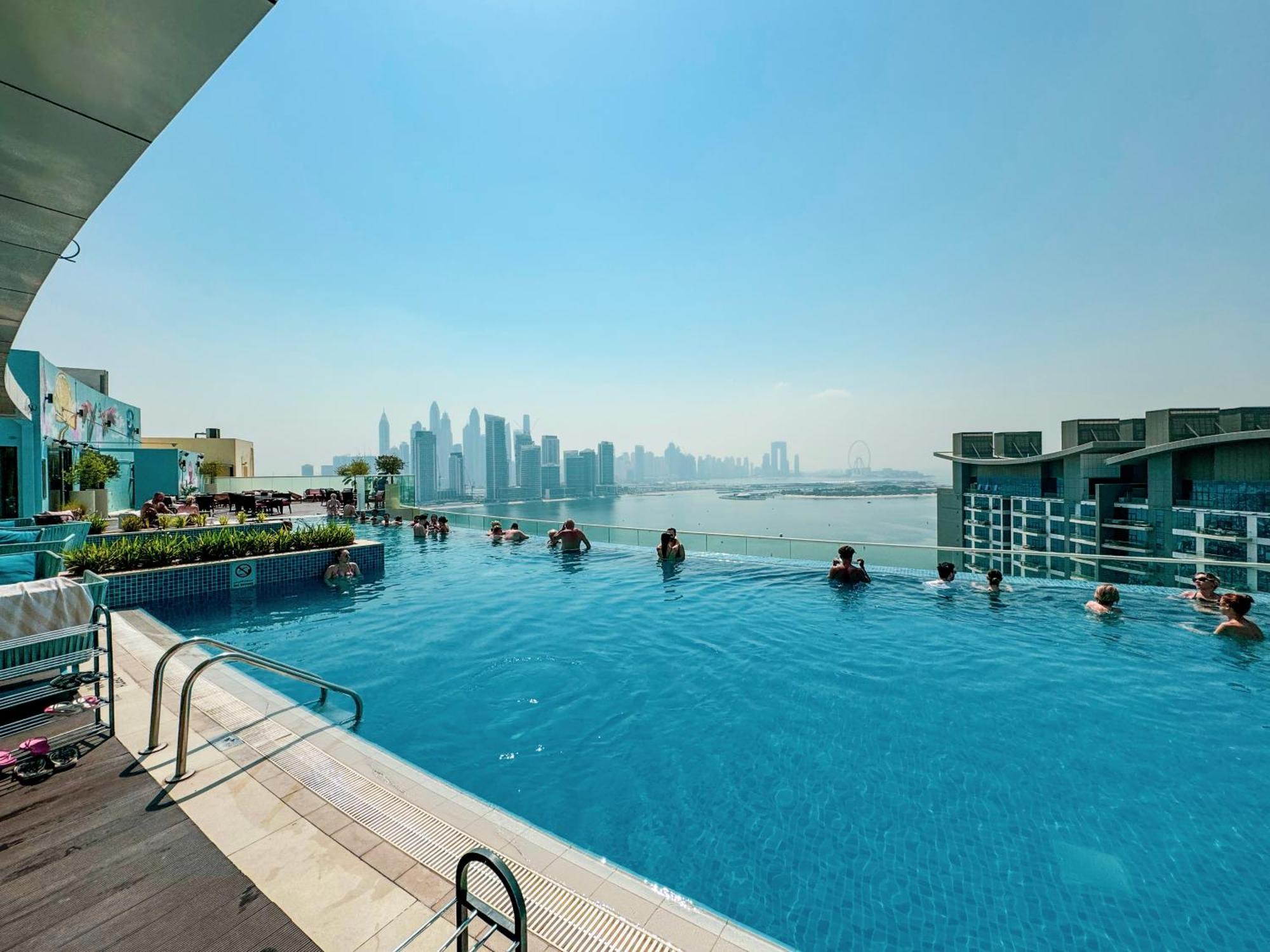 Palm Jumeirah - Private & Free Infinity Pool