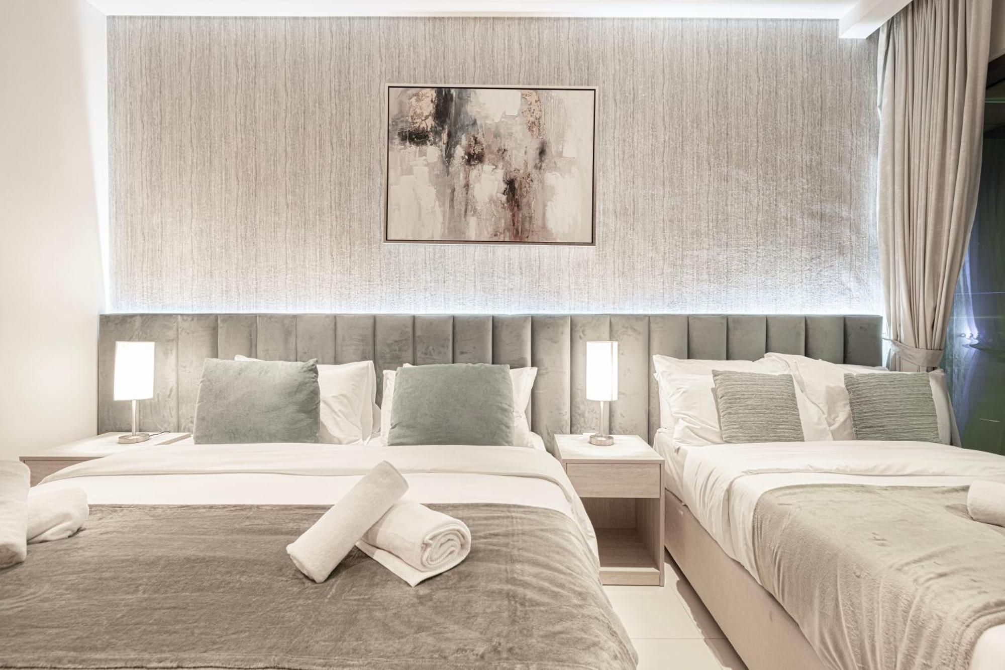 Appartamento Palm Jumeirah - Private & Free Infinity Pool Dubai
