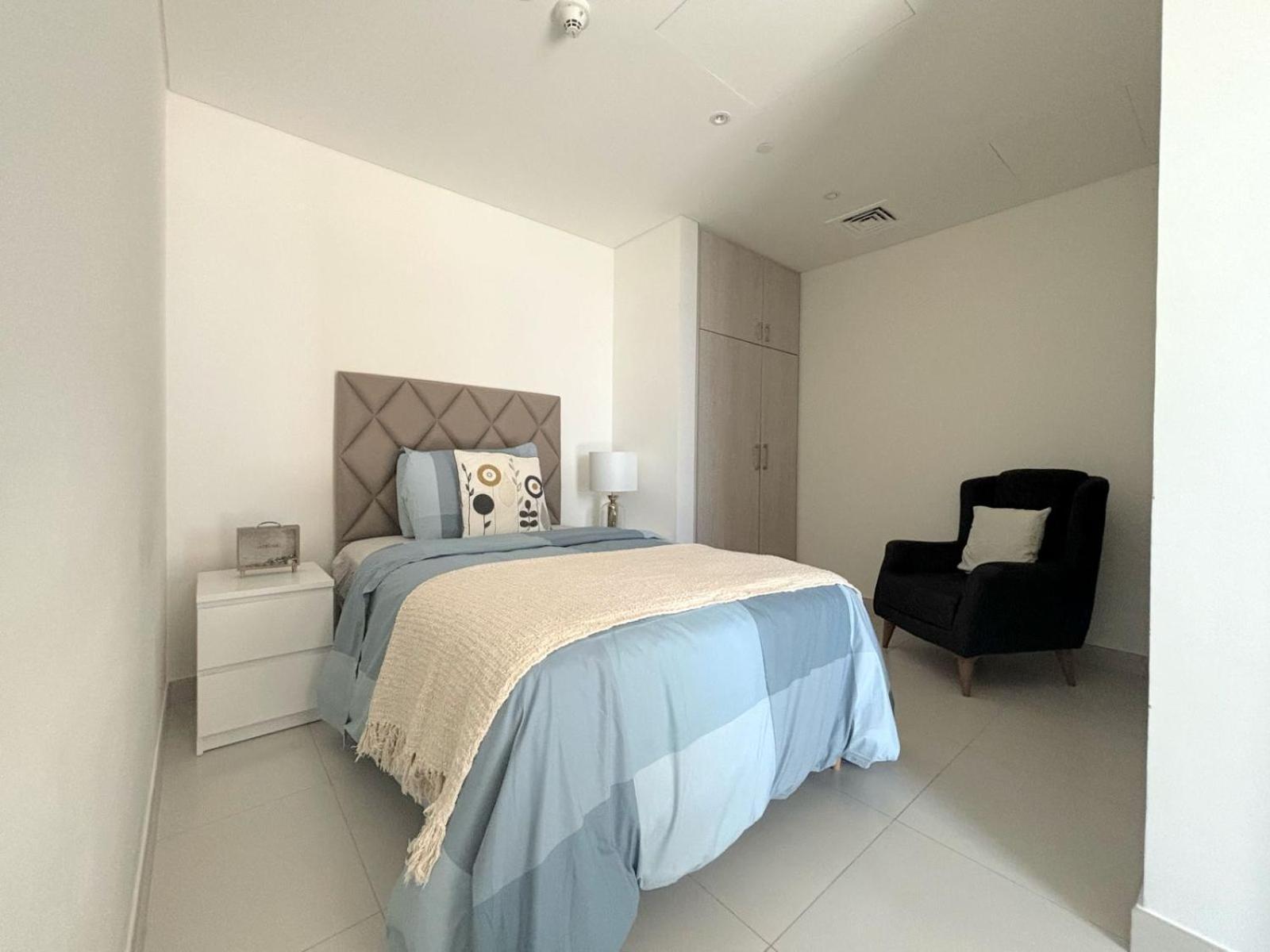 Charming 3 Bedrooms In Hills Appartement *