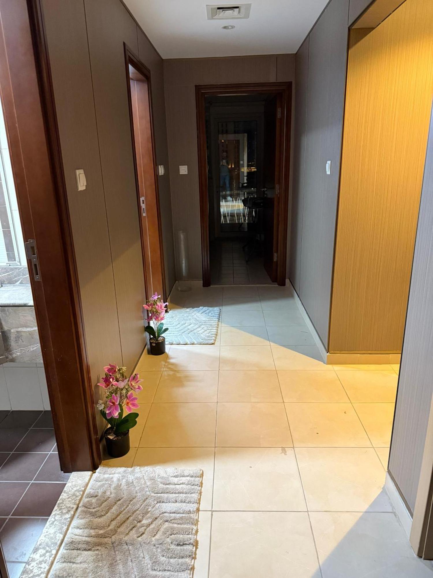 Estalagem 5 Min To Mall Downtown Dormitory M & F Dubai