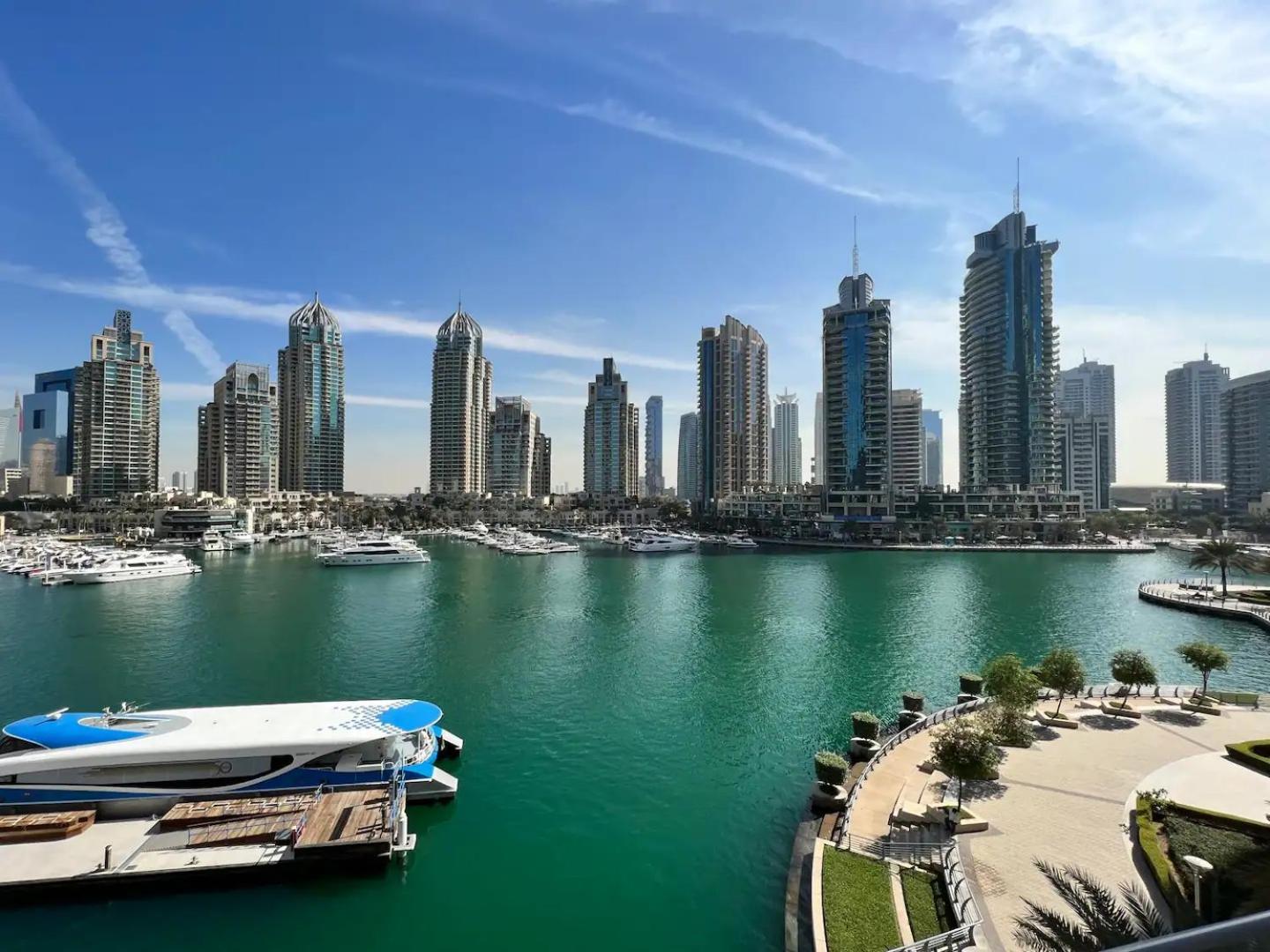 Vacay Lettings - 1 Bhk - Iris Blue Marina *