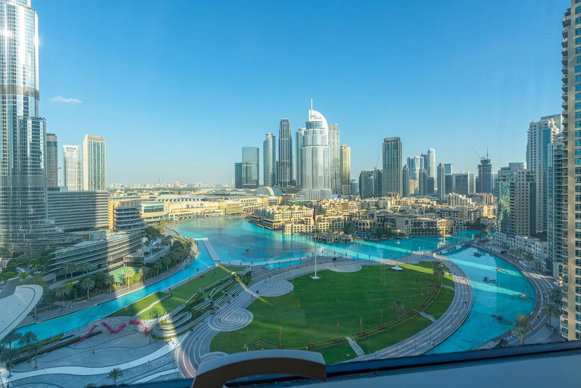 Prime Location - Full Burj Khalifa & Dancing Fountains Show - 1704 *
