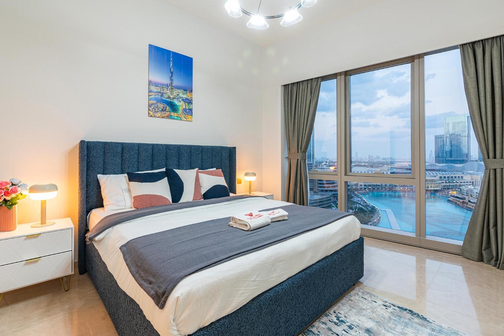 Iconic Views - Exclusive Burj Khalifa & Fountain Views From Every Angle - 1705 *