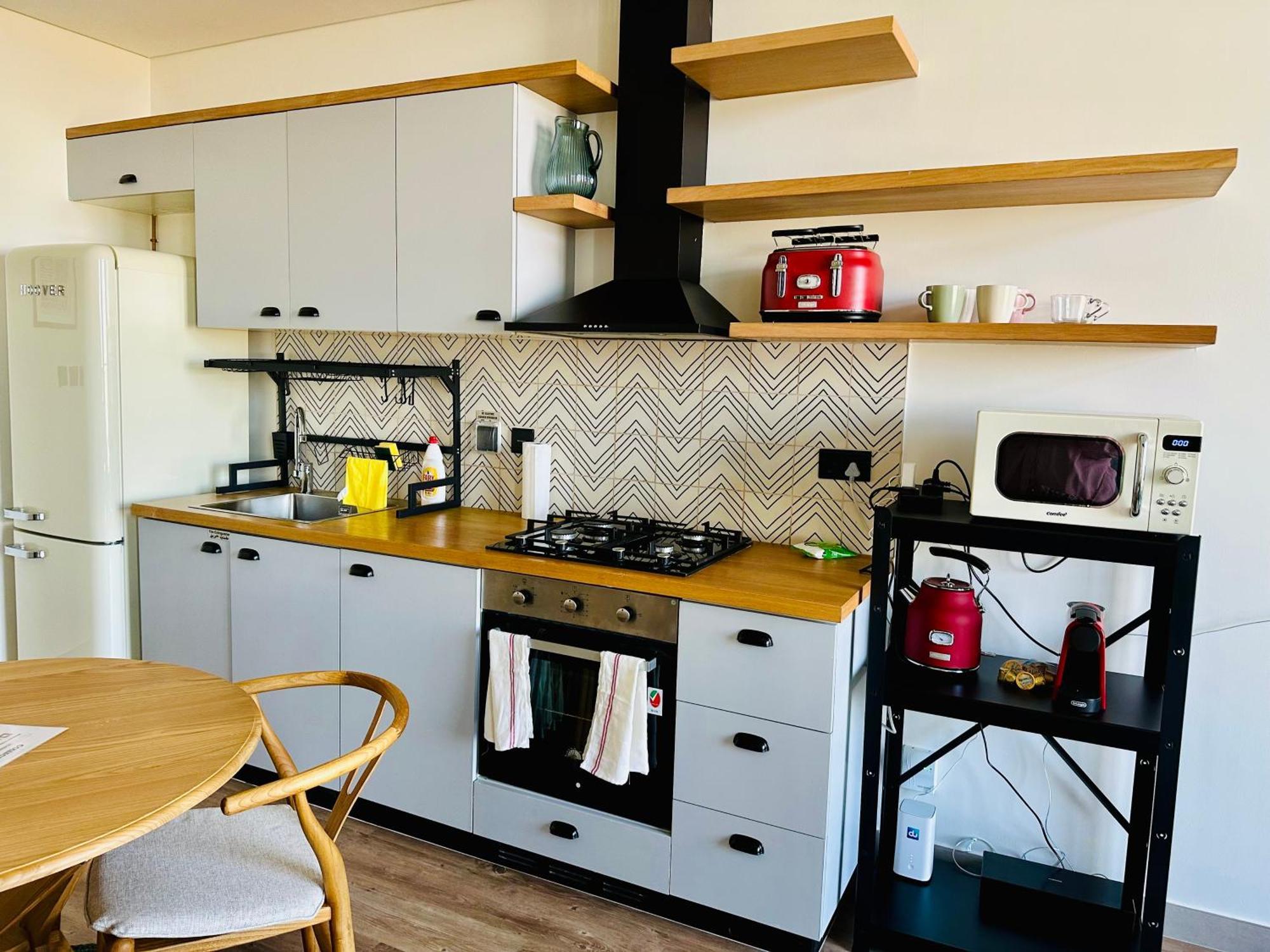 Sunny 1 Bedroom In Hills Estate