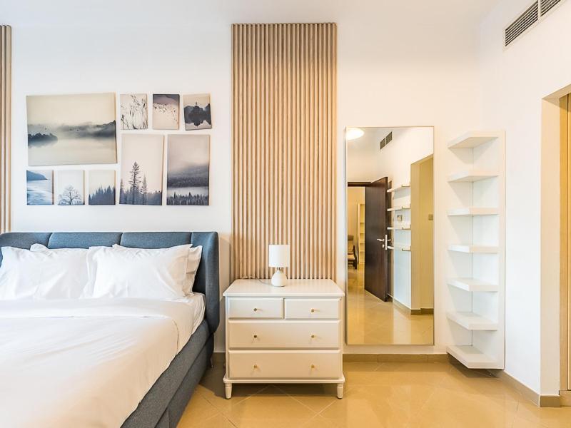 Luxury Modern 1br-concorde Tower 1-jlt Apartamento
