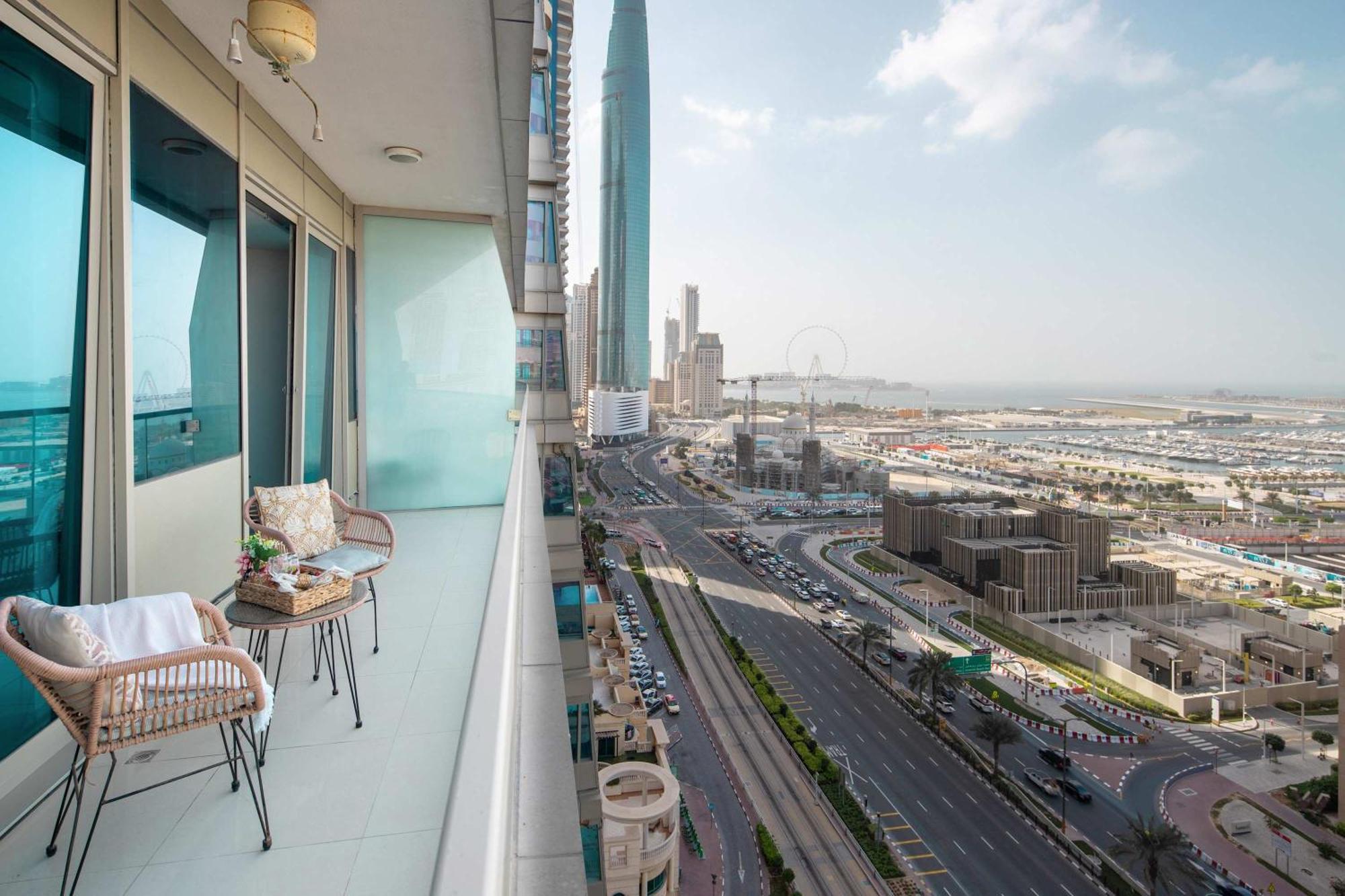 Frank Porter - Ocean Heights, Marina Apartament