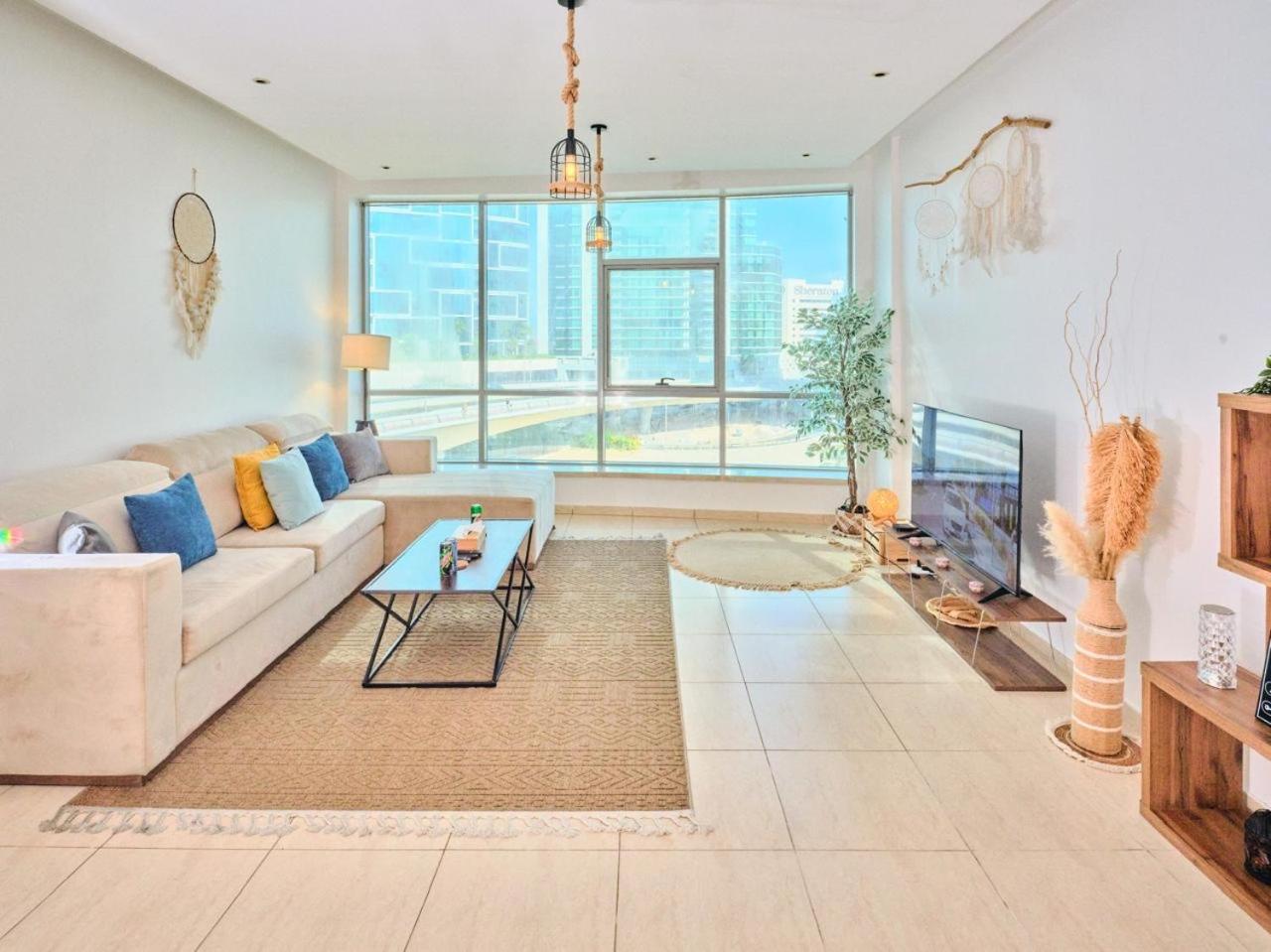 Wonderful Two Bed With Full Marina View Appartamento *