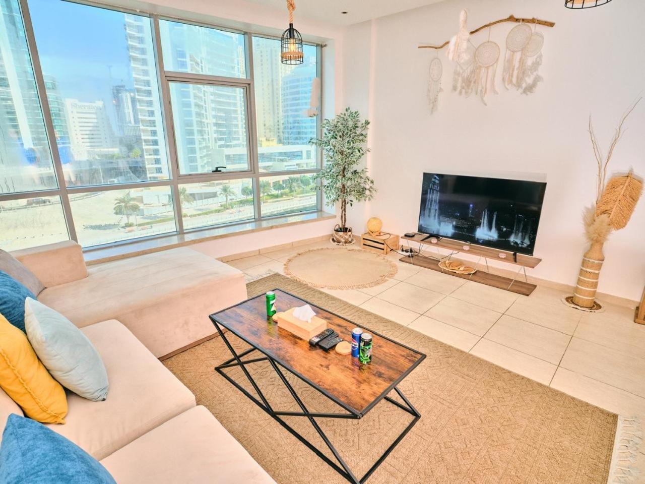 Appartamento Wonderful Two Bed With Full Marina View *