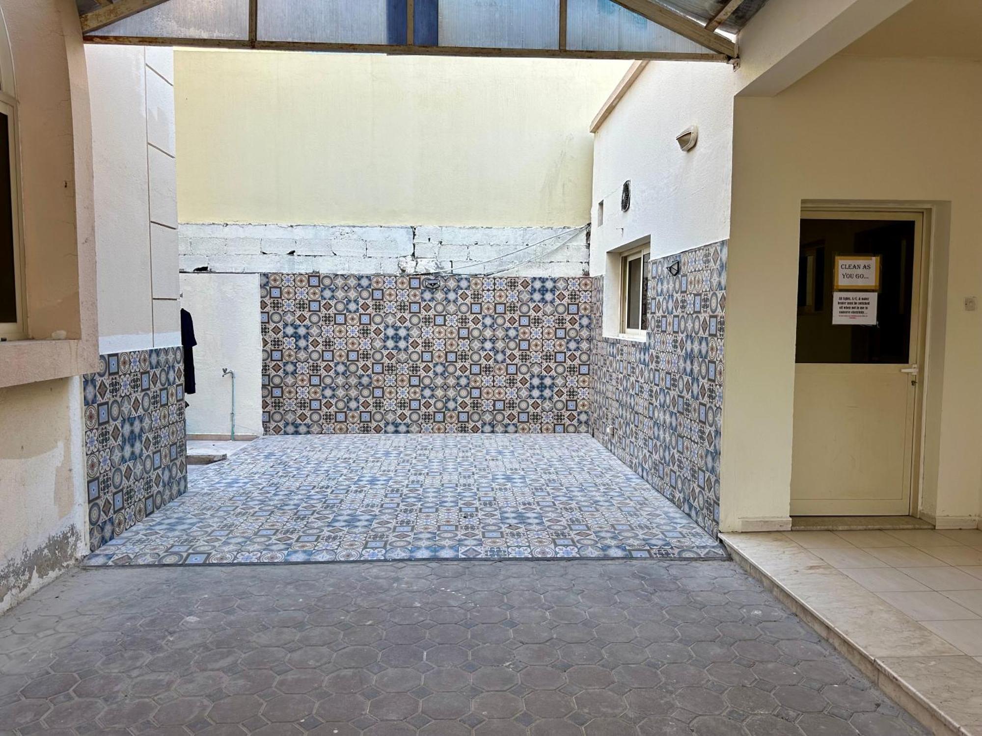 Cozy Private In Jumeirah Near The Maison d'hôtes Dubaï