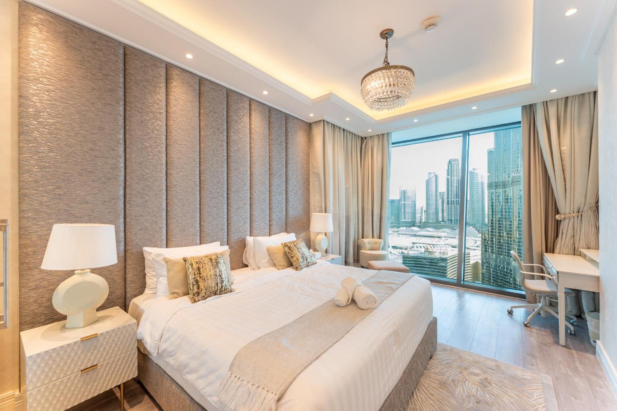 3 Bed With Full Burj Khalifa View In Burj Vista By Appartement *