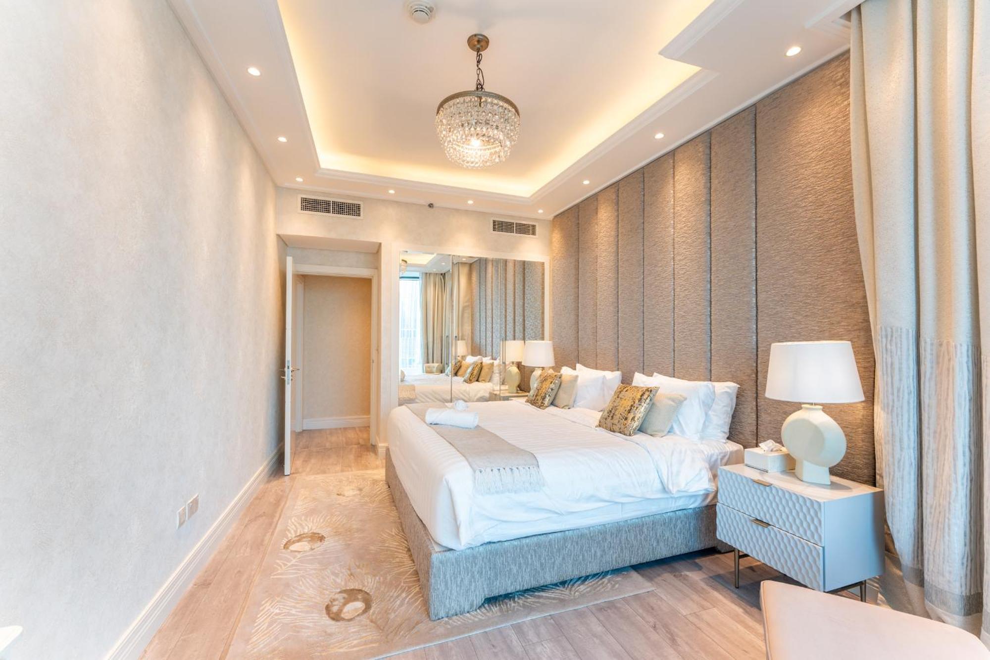 3 Bed With Full Burj Khalifa View In Burj Vista By Appartement Dubaï