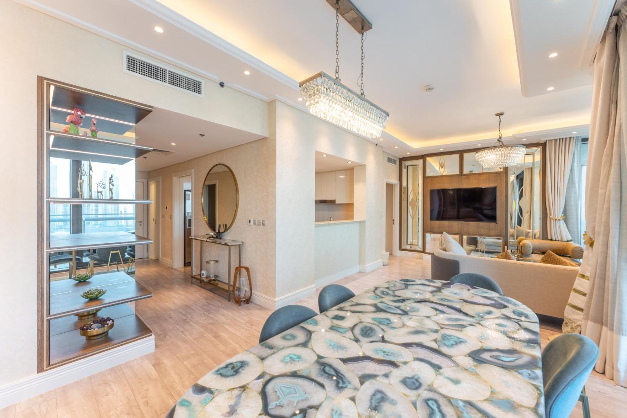 3 Bed With Full Burj Khalifa View In Burj Vista By Appartement Dubaï