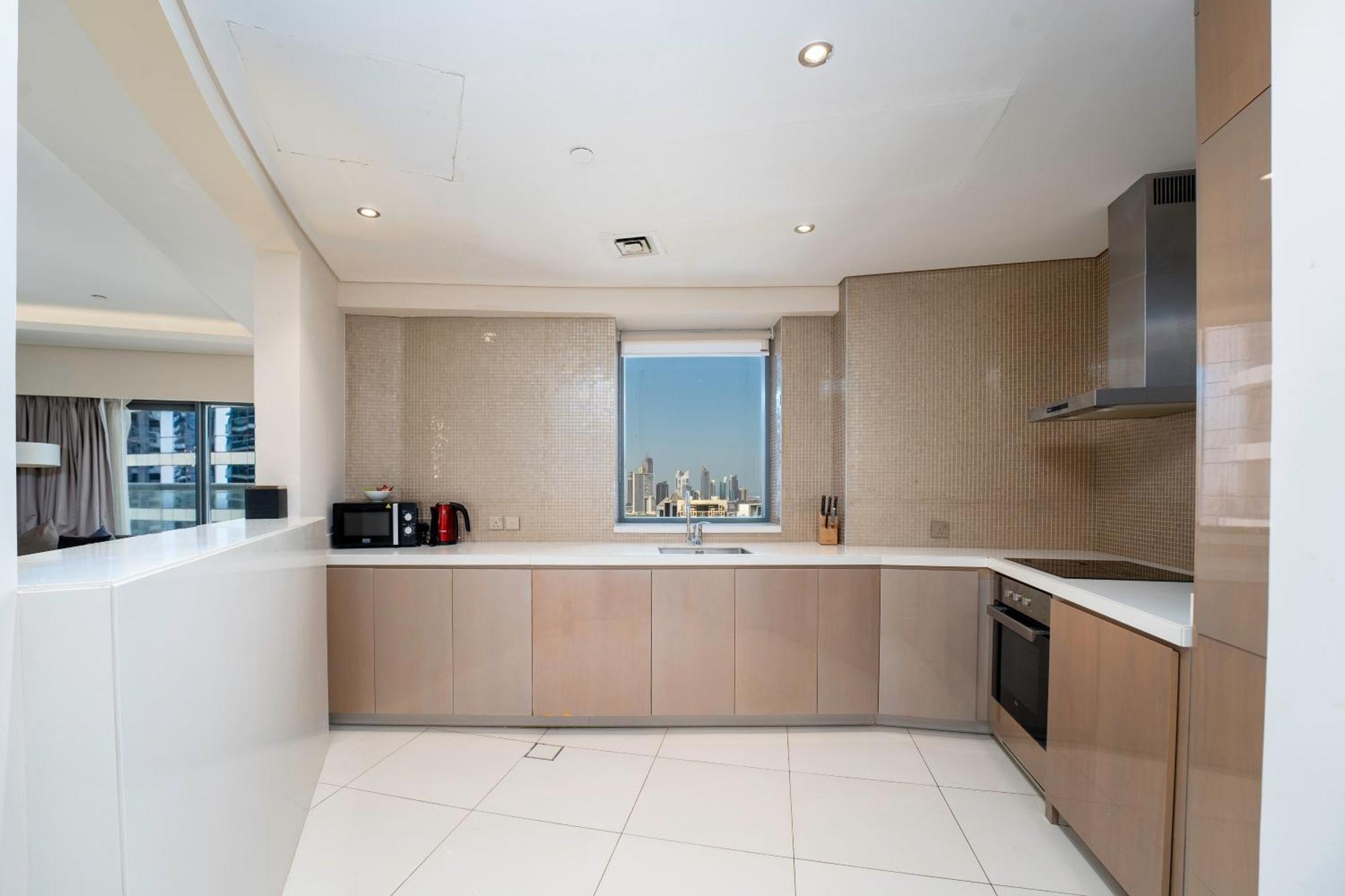 Luxe Living Redefined Spacious 3br Haven In Damac Towers By Paramount, Stunning Views, Elite Amenities Appartement *