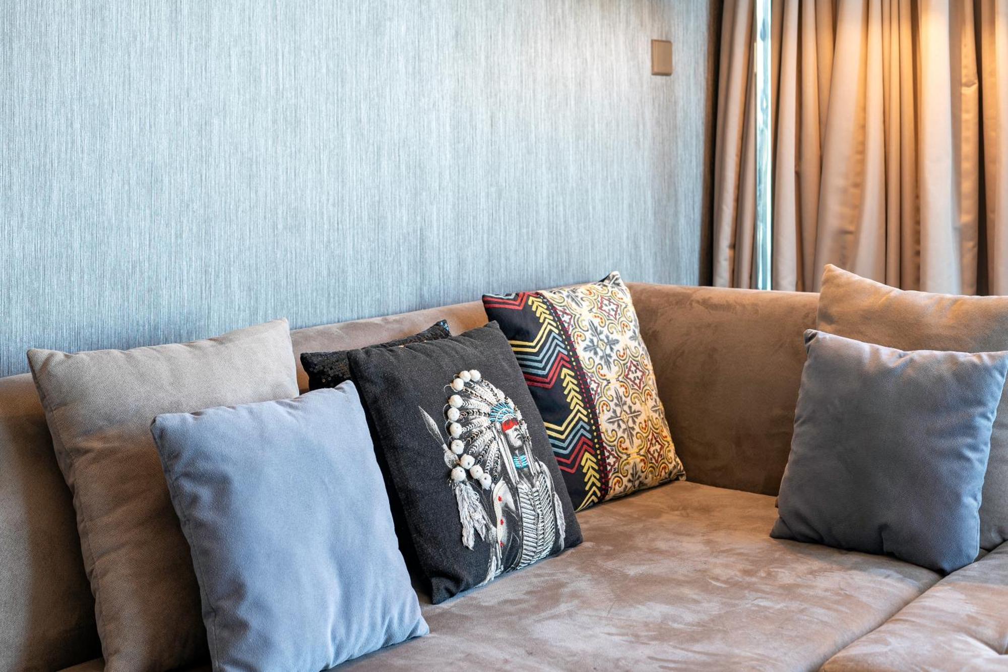 Luxe Living Redefined Spacious 3br Haven In Damac Towers By Paramount, Stunning Views, Elite Amenities * Dubaï