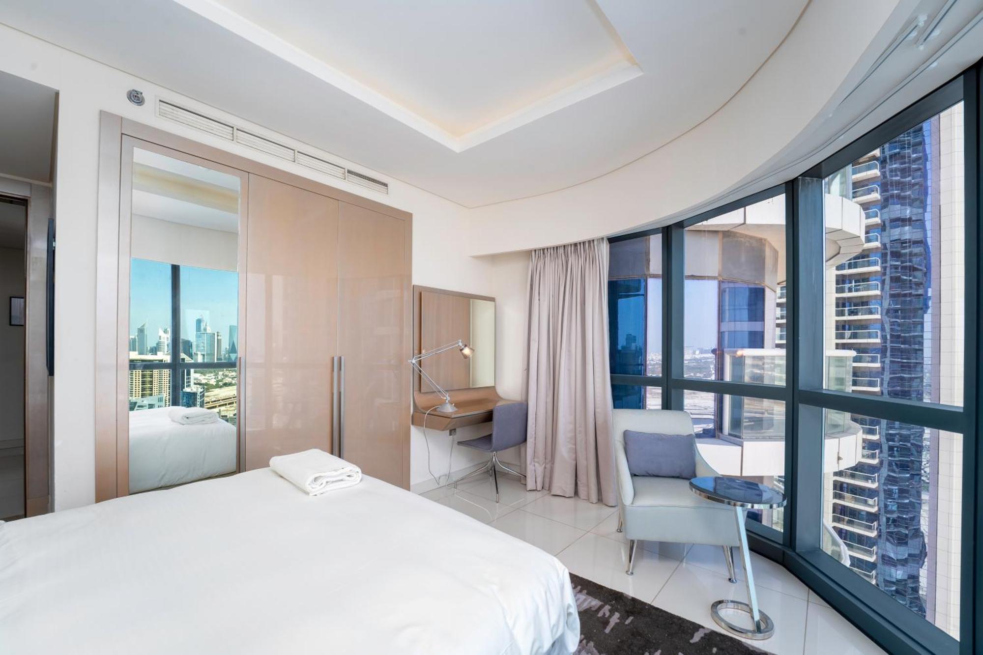 Luxe Living Redefined Spacious 3br Haven In Damac Towers By Paramount, Stunning Views, Elite Amenities Appartement Dubaï