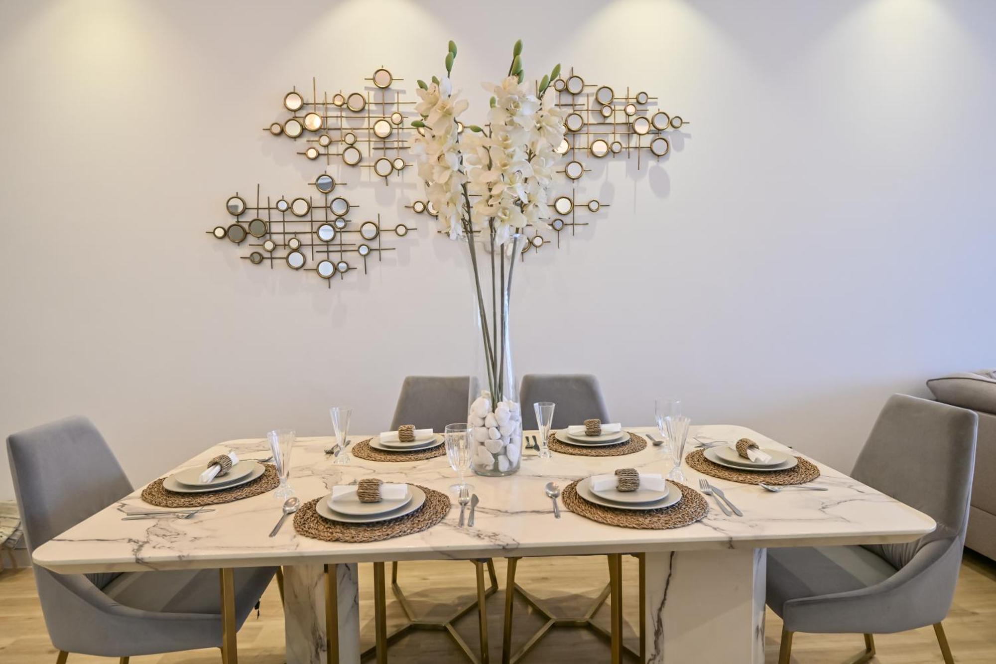 Azure Residences A Beachfront Getaway On Palm Jumeirah