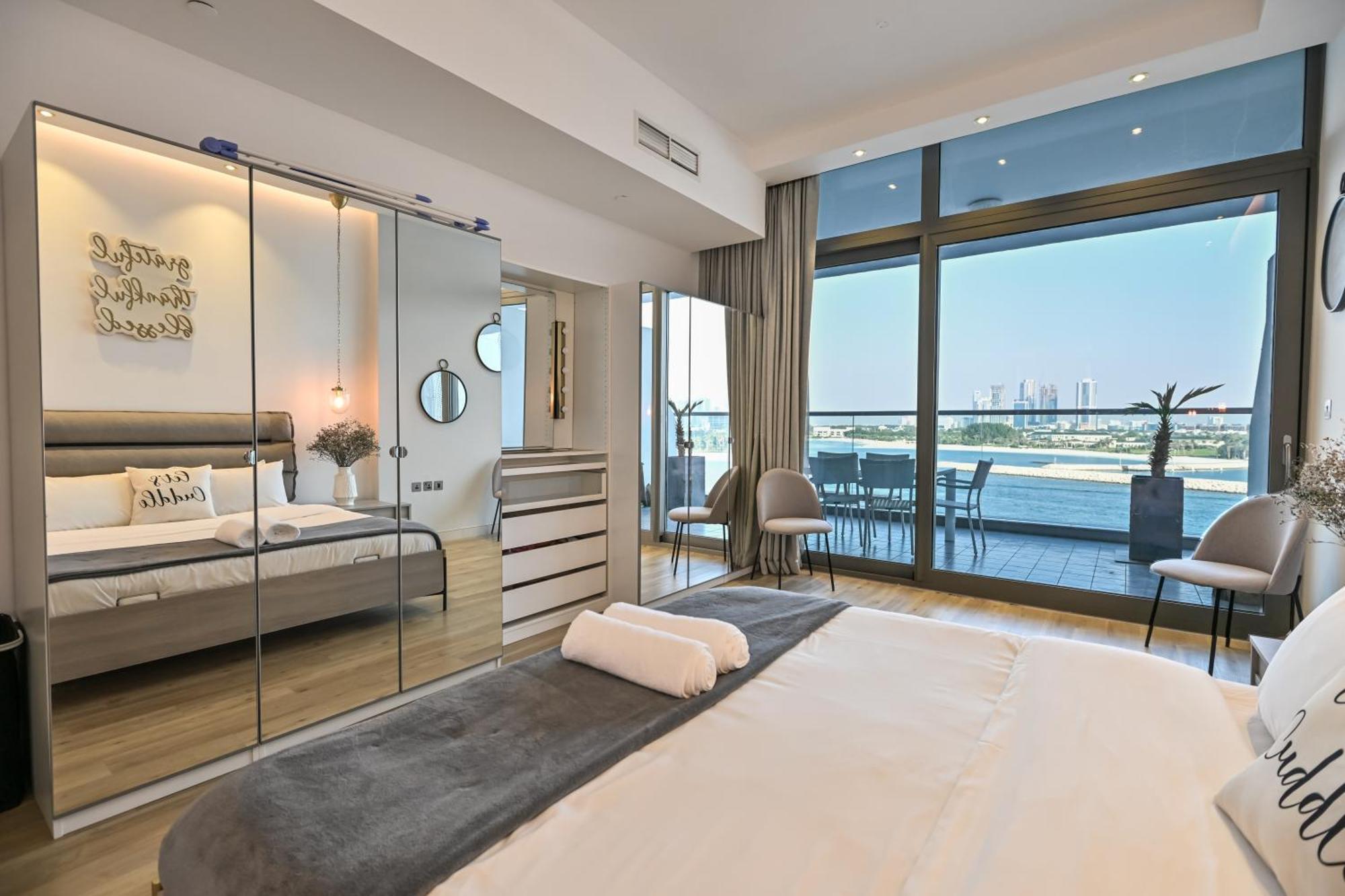 Azure Residences A Beachfront Getaway On Palm Jumeirah Apartamento *