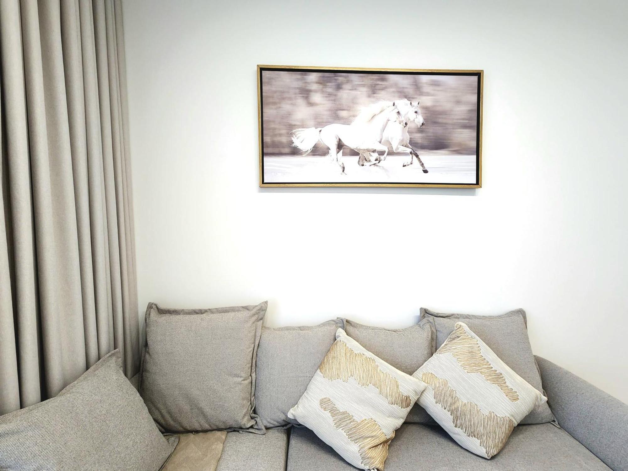 Vakantiehuis Luxurious Comfort In Jvc Dubai