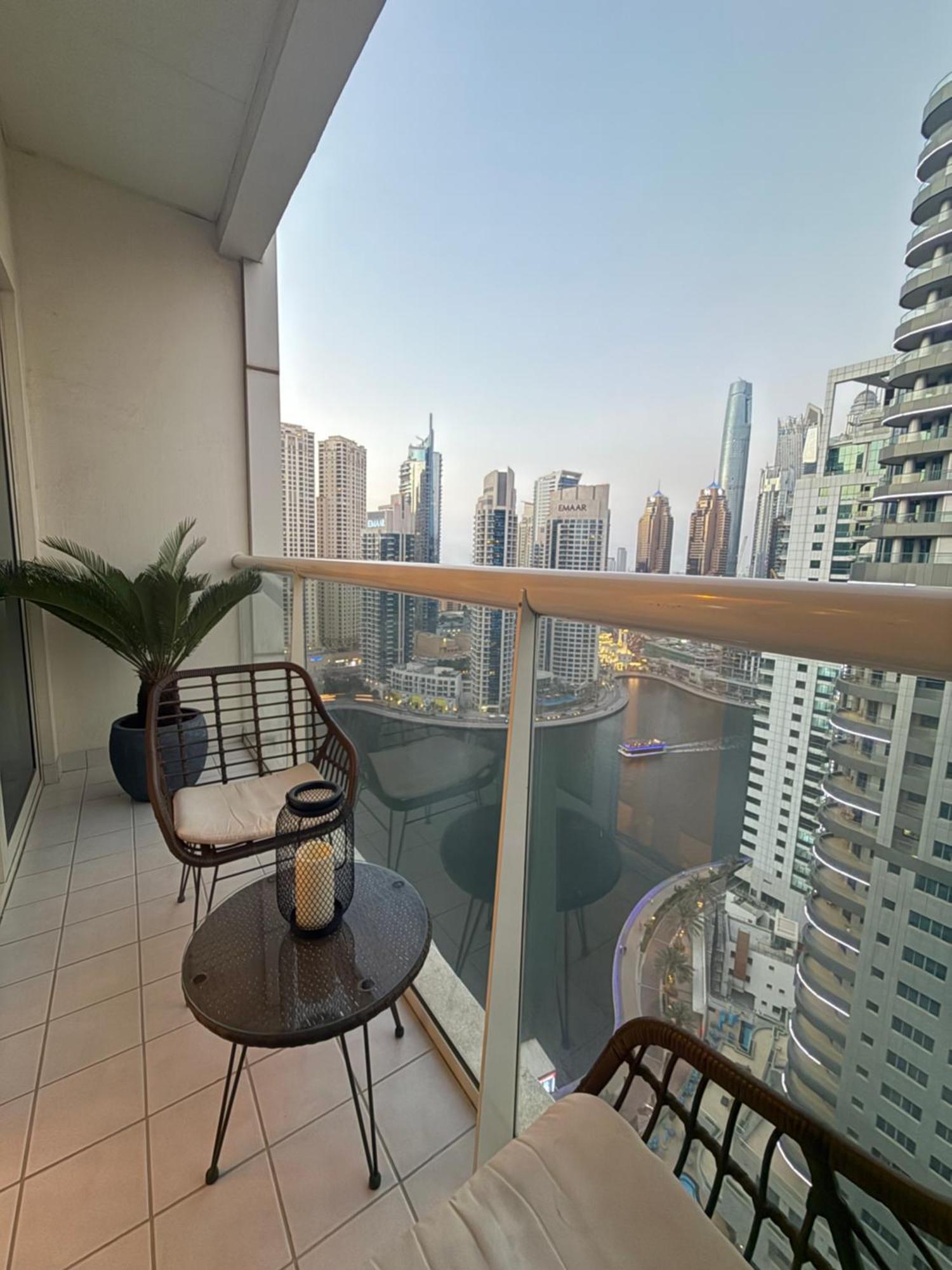 Stunning Marina-view 1 Bed Dubaï