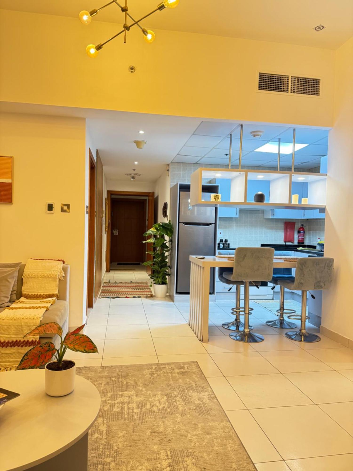 Stunning Marina-view 1 Bed *