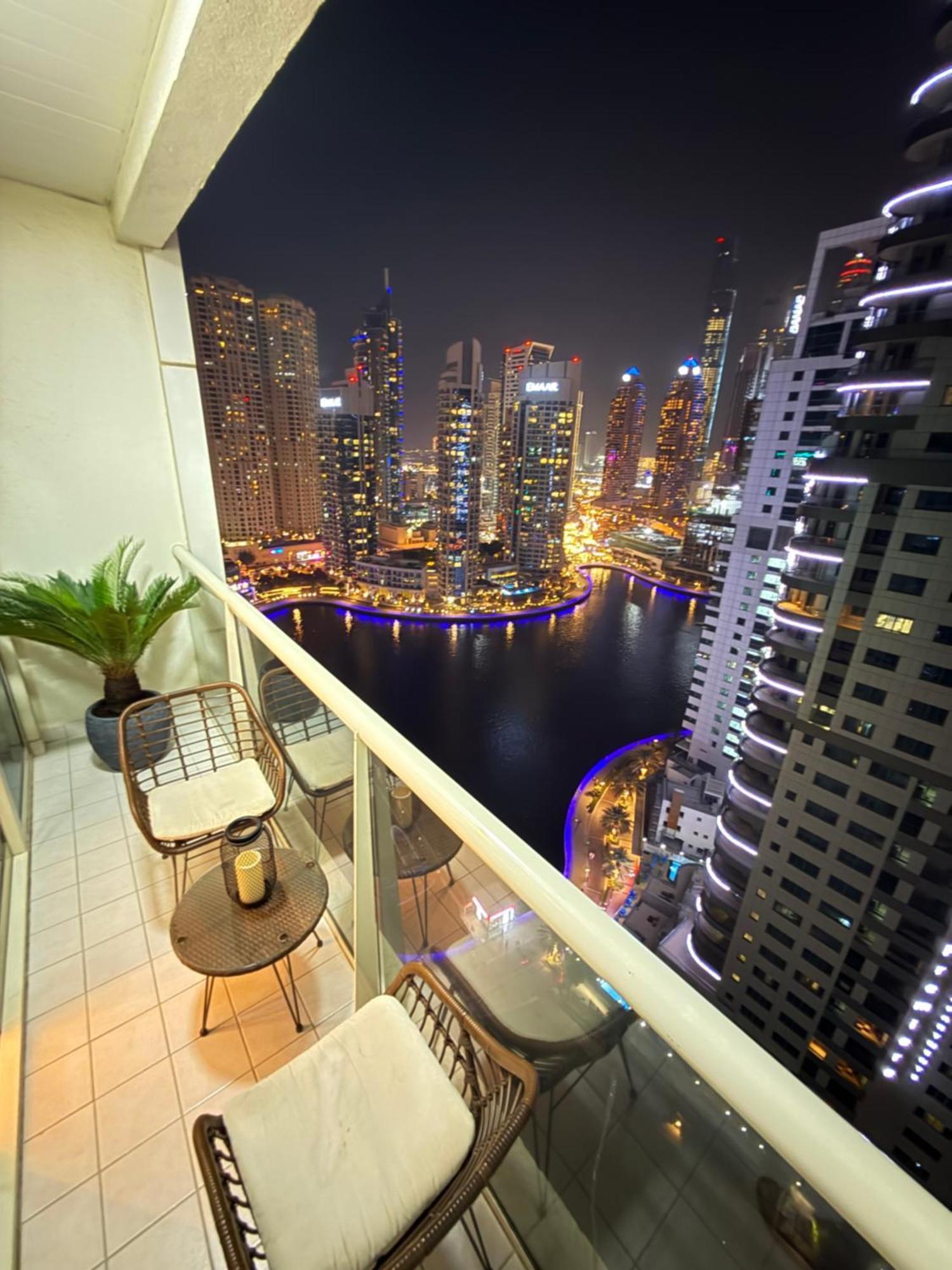 Stunning Marina-view 1 Bed *