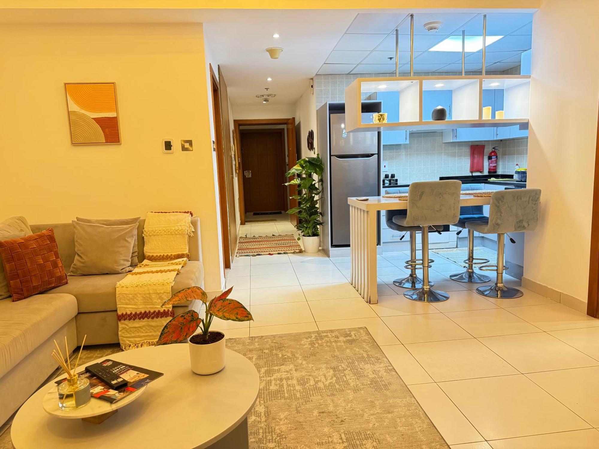 Stunning Marina-view 1 Bed Appartement *