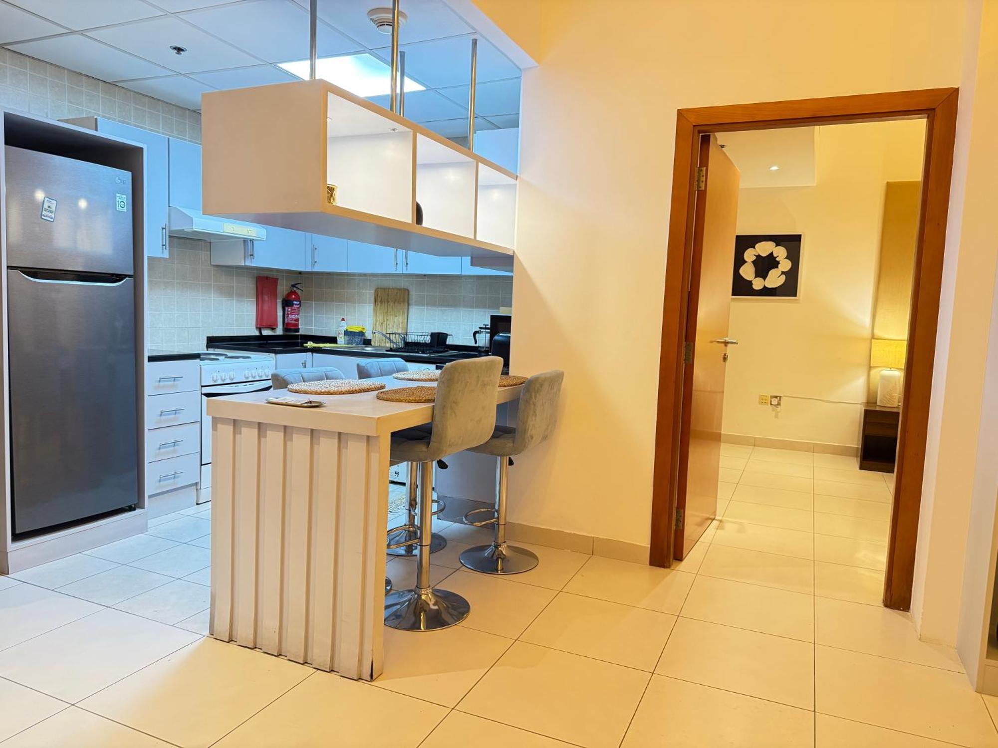 Stunning Marina-view 1 Bed
