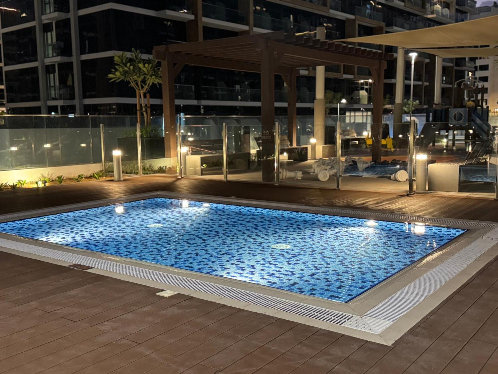 Azizi Riviera, Meydan, * Dubái