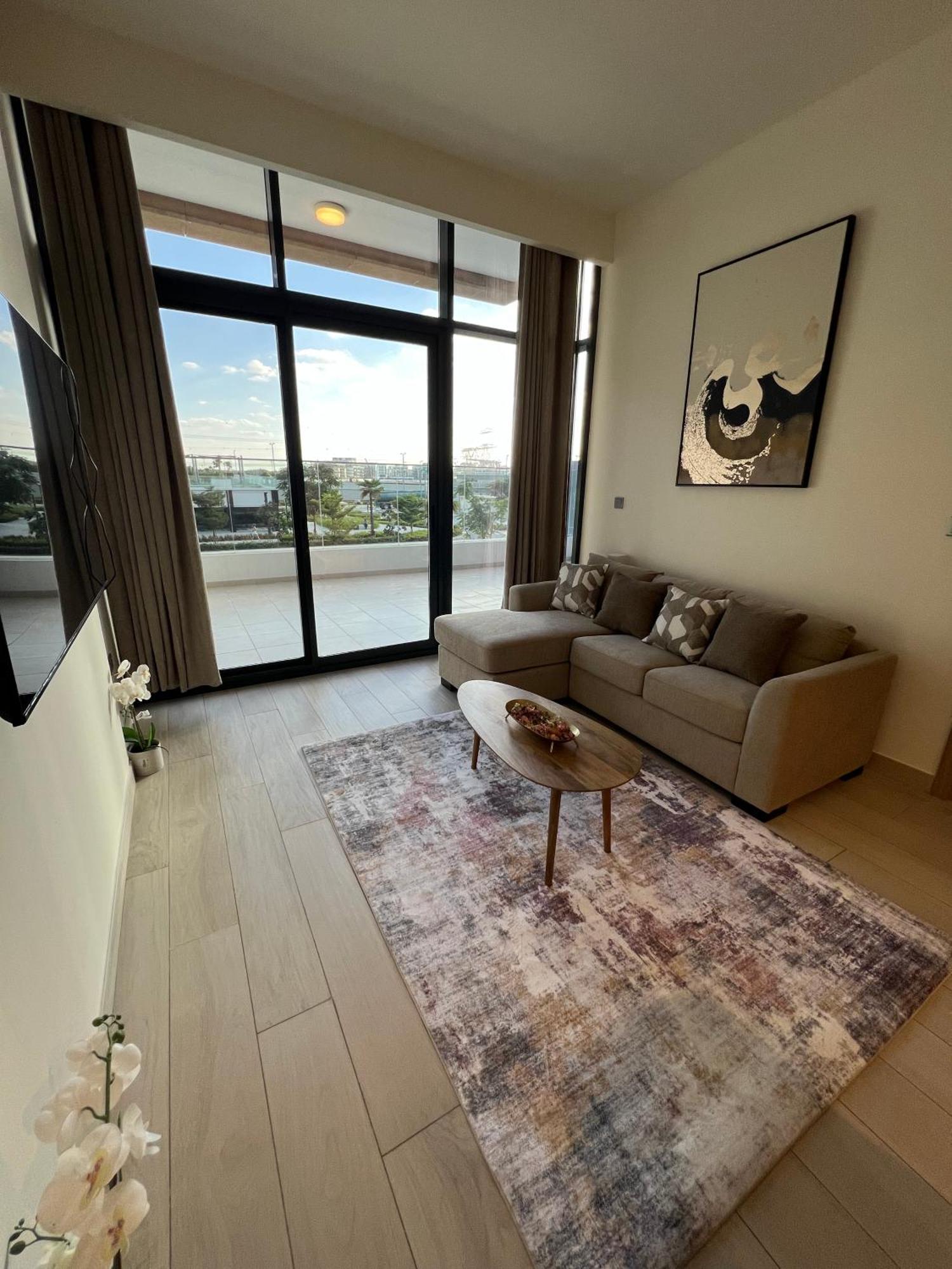 Appartement Special Offer One Bedroom At Azizi Riviera