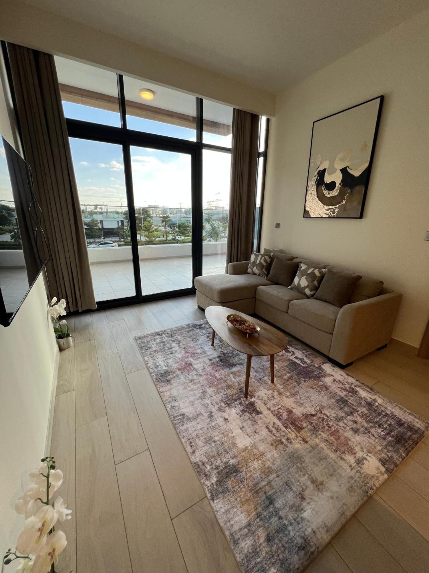 Appartement Special Offer One Bedroom At Azizi Riviera