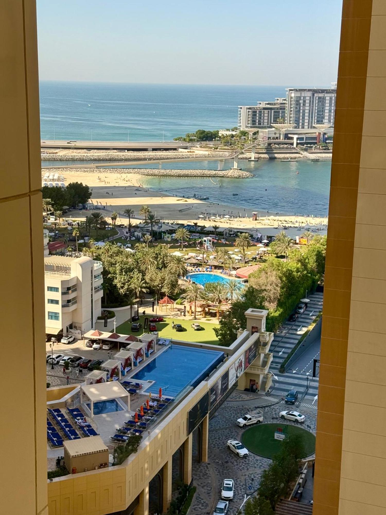 Appartement Front In Jbr *
